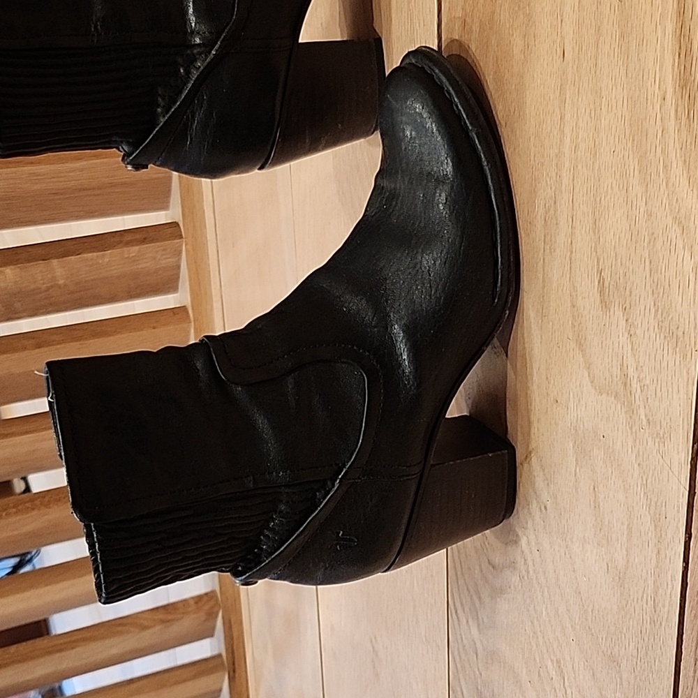 Women's FRYE Black Leather Ankle Boots